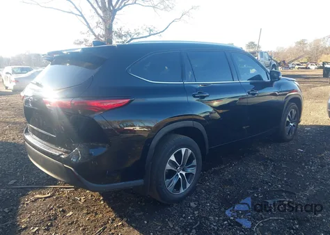 2022 Toyota Highlander Xle from USA, damaged, VIN 5TDHZRBH2NS163821